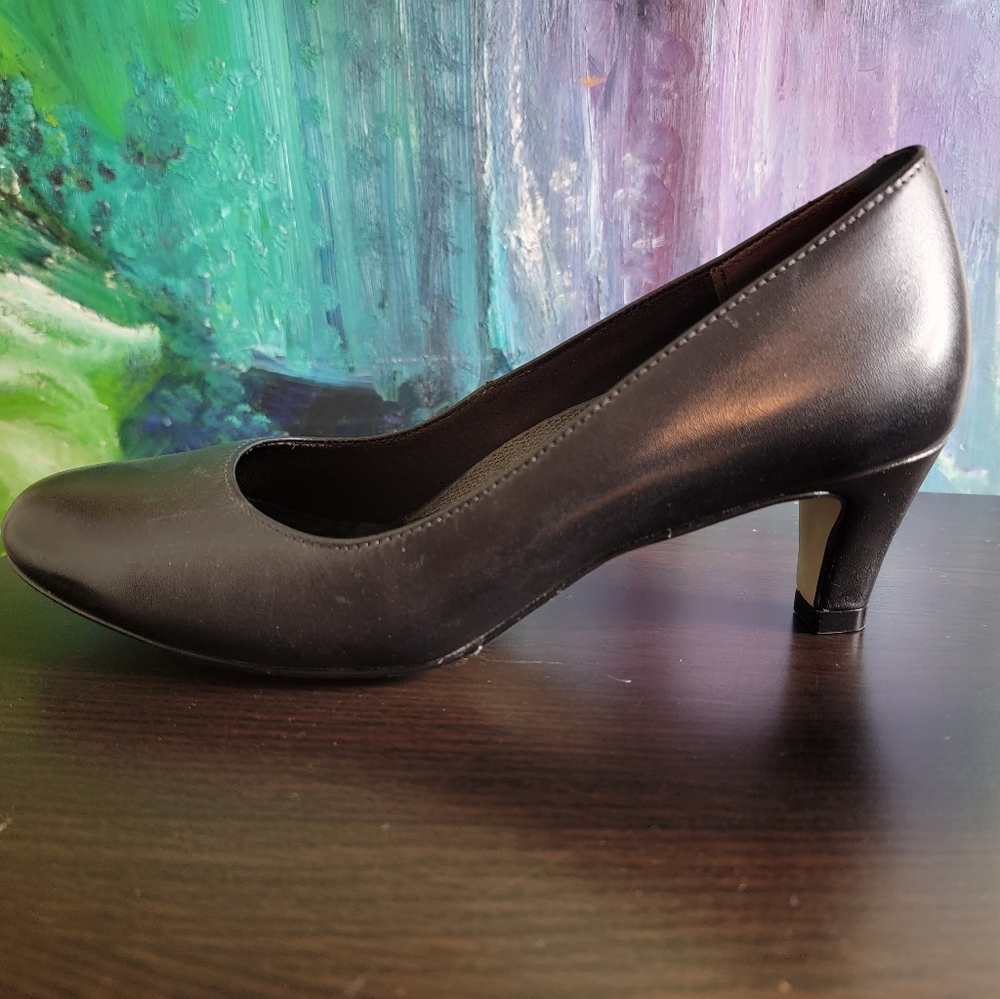 Woman shoes
